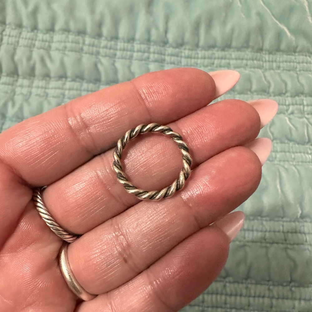 Silver ring. Size 6.5. 925.